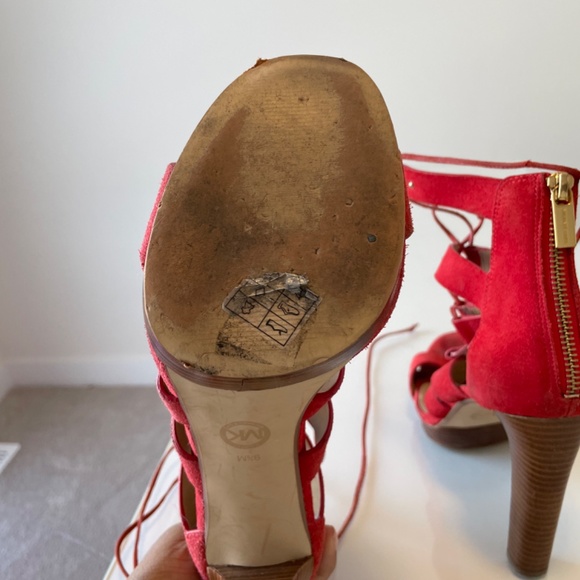 Michael Kors - Picture 3 of 6